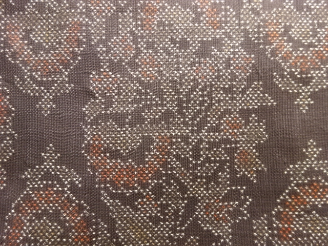 JAPANESE KIMONO / ANTIQUE KIMONO / SILK / DORO OSHIMA TSUMUGI (5 maruki) / WOVEN ABSTRACT PATTERN